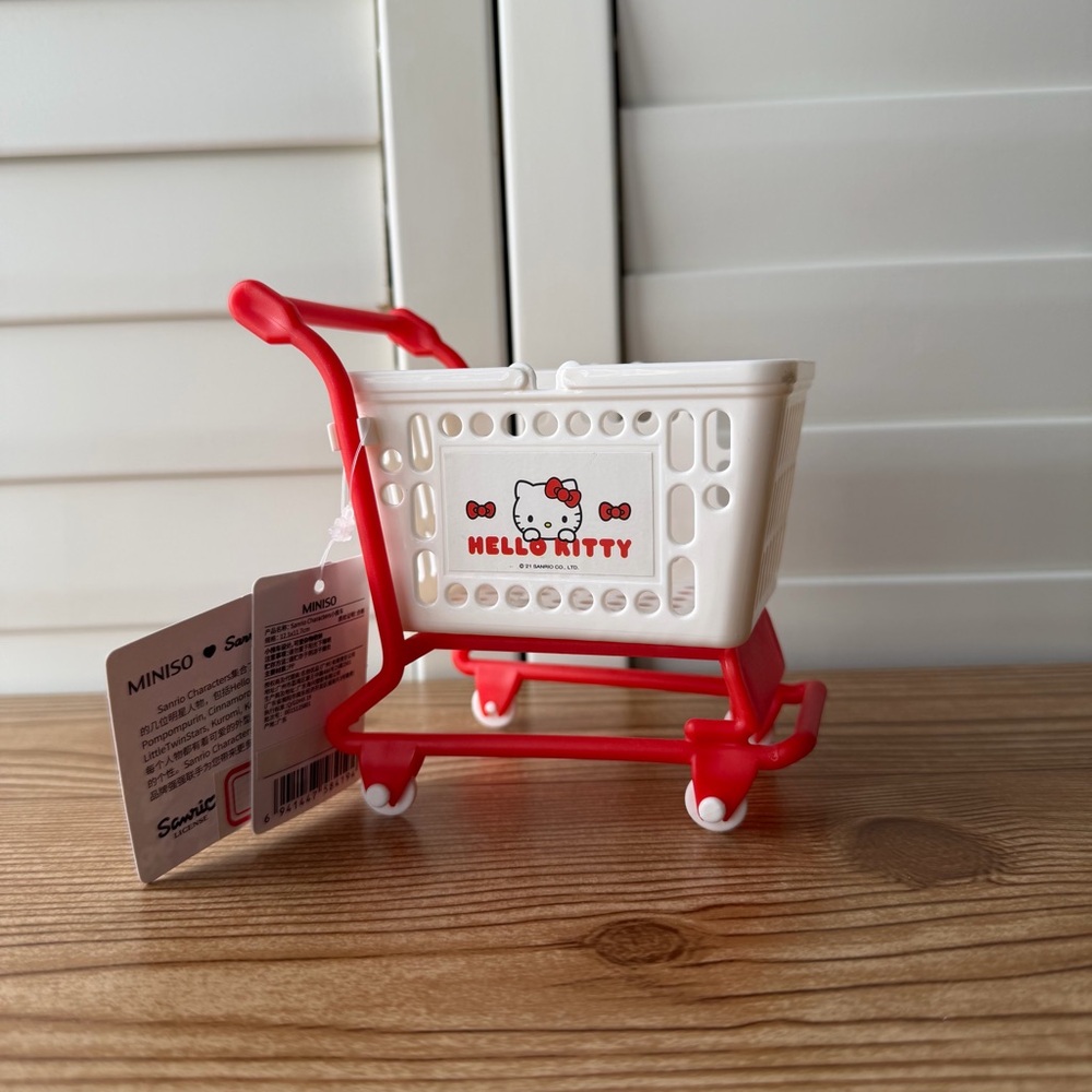 Miniso Sanrio Hello Kitty Mini Red & White Shopping Cart Trolley With Tags 4.5”